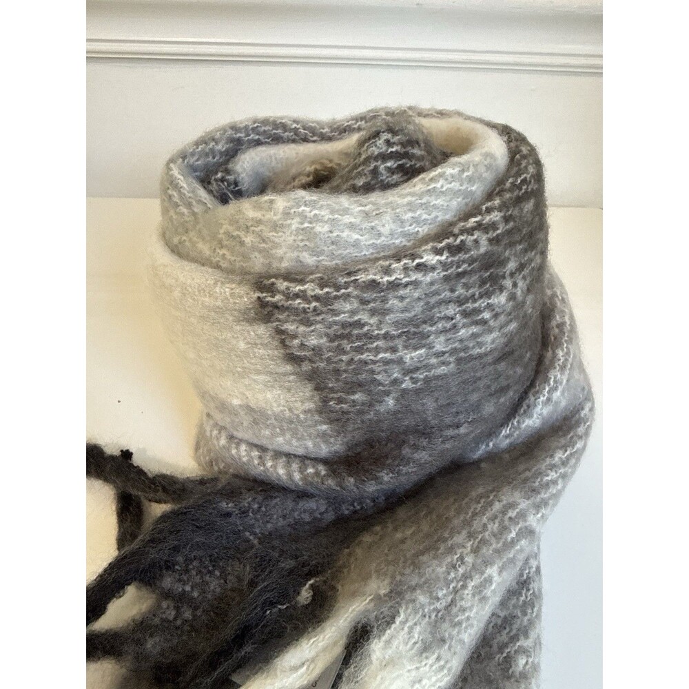 Lucky Brand Oversized Blanket Scarf Gray Ivory Colorblock Fringe